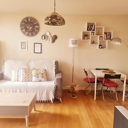Appart Tour Eiffel Pour 4 Personnes Apartamento Paris Exterior foto